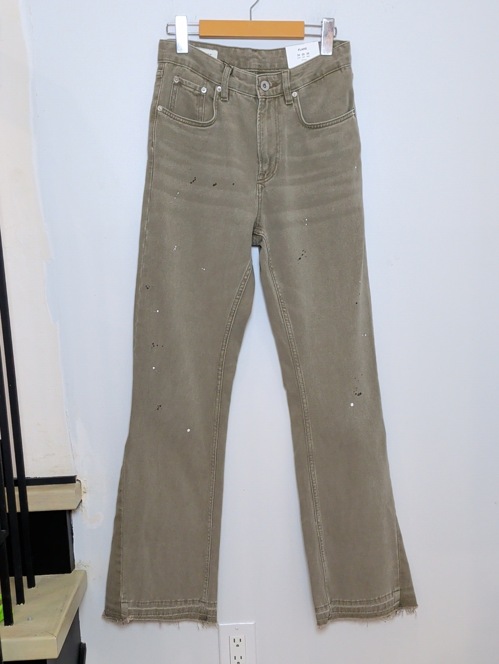 ZARA | Men's Khaki Mid Waist Paint Splatter Flare Fit Cotton Denim Jeans